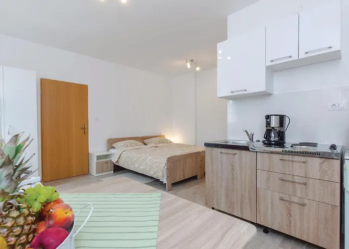 Amazing In With Wifi Apartament Kukuljanovo