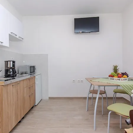 Nice Studio In Kukuljanovo With Wifi